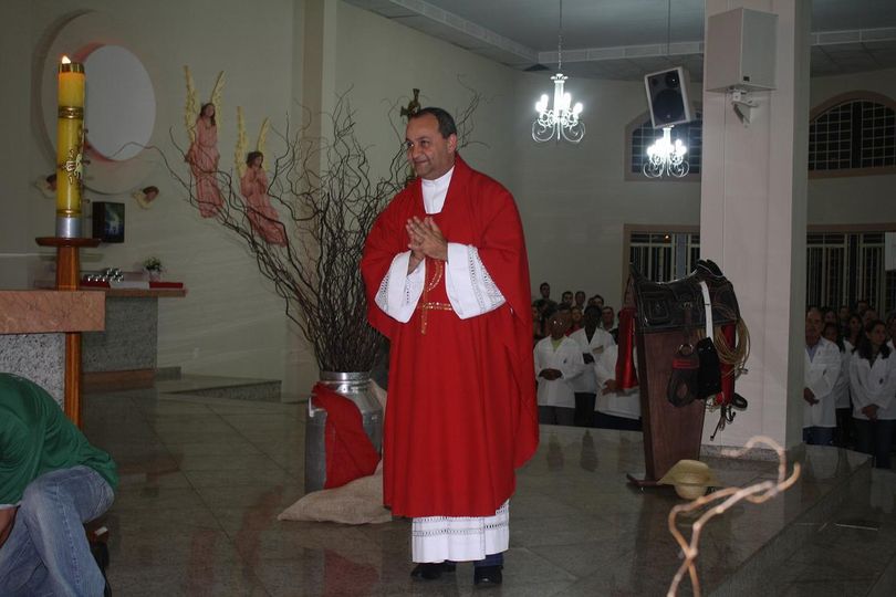 Padre Vicente celebra 31 anos de sacerdócio