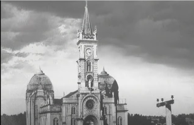 Quinta Igreja - Fonte: Revista 100 anos de Assis (1905-2005)